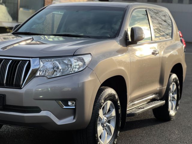 Toyota Land Cruiser 2.8 D-4D Automatik Keyless AHK