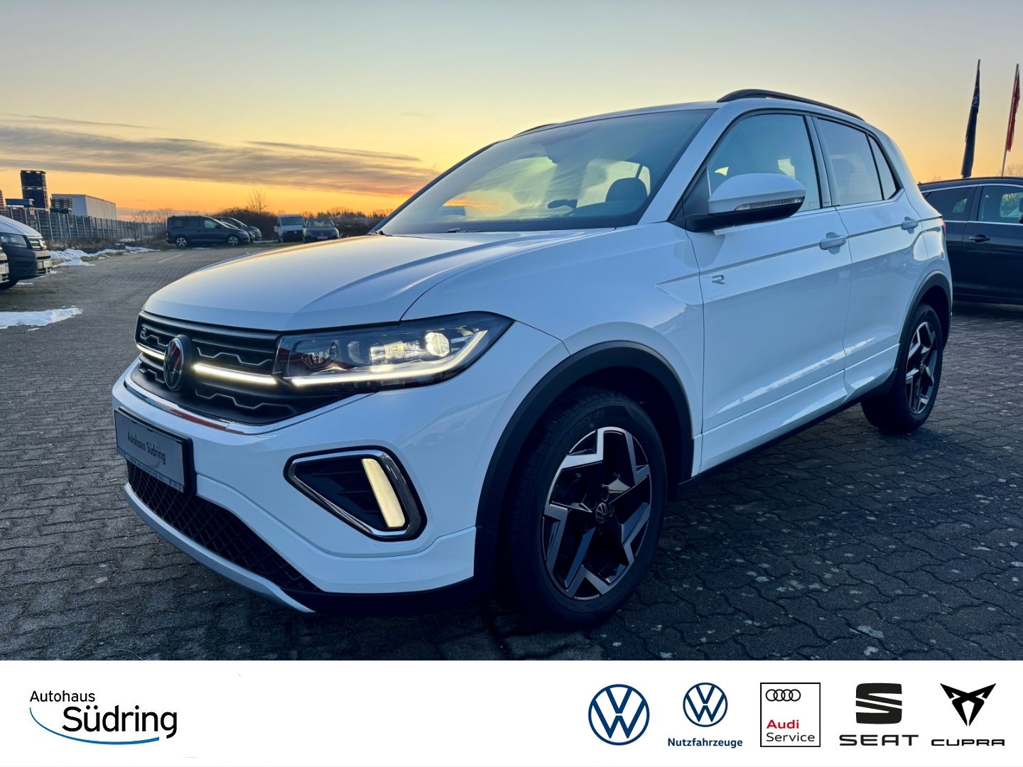 T-Cross 1,5 TSI R-Line DSG AHK Navi IQ.Light Rfk