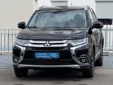 Mitsubishi Outlander Top 4WD Automatik 7 Sitzer Navi Pdc - Mitsubishi Outlander Top mit Diesel-Antrieb