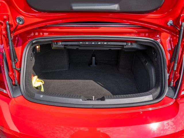 Beetle Cabriolet Sport TSI R-Line Navi Fender