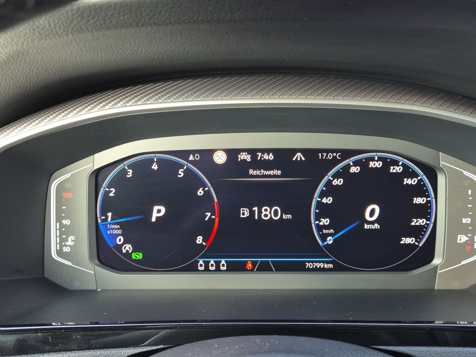 Fahrzeugabbildung Volkswagen Arteon SB TSI R-Line DSG 4M Matrix AHK Navi AID
