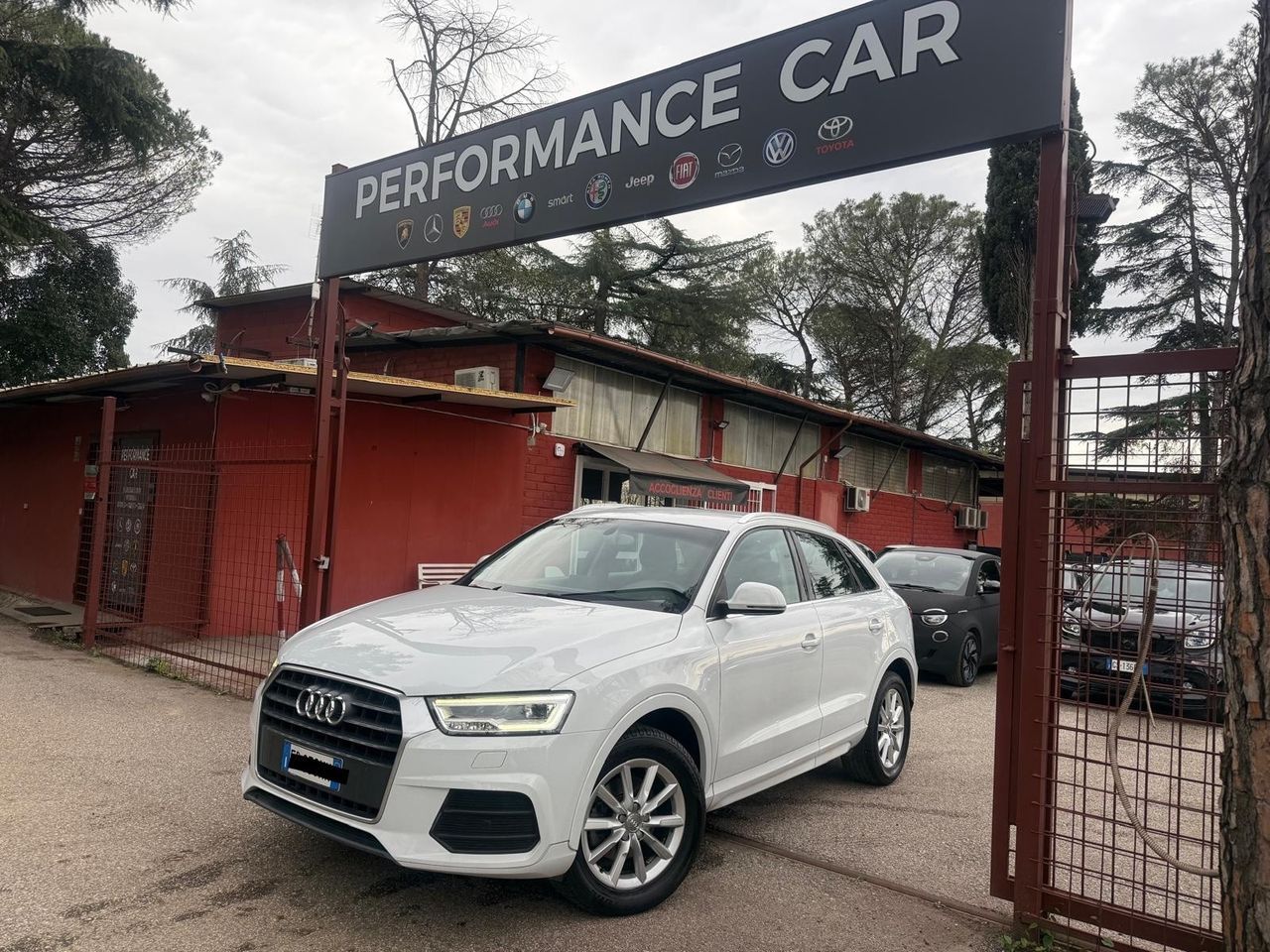 AUDI Q3
