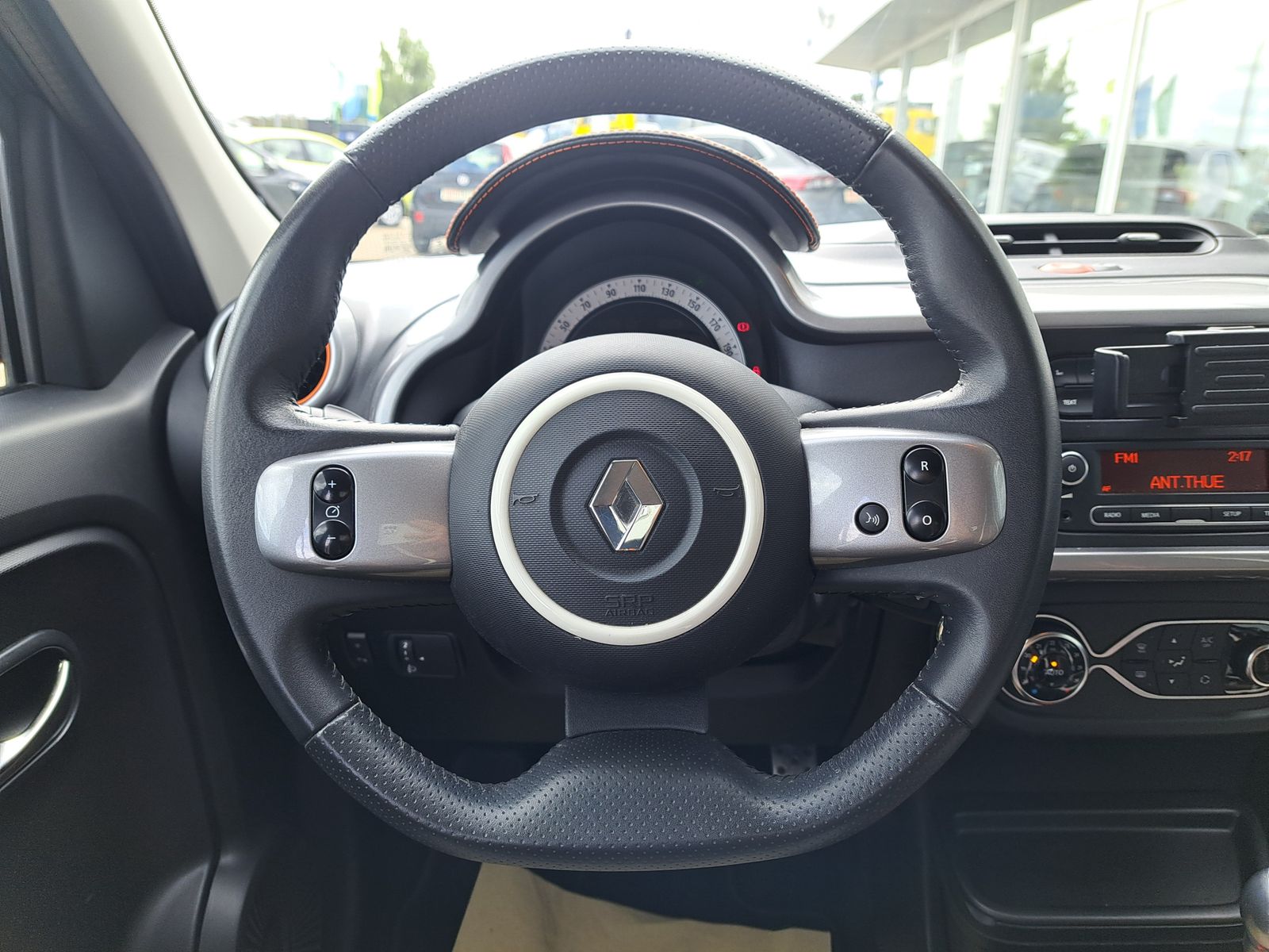 Fahrzeugabbildung Renault Twingo GT TCe 110 PS TEIL-LEDER SITZHEIZUNG ALU