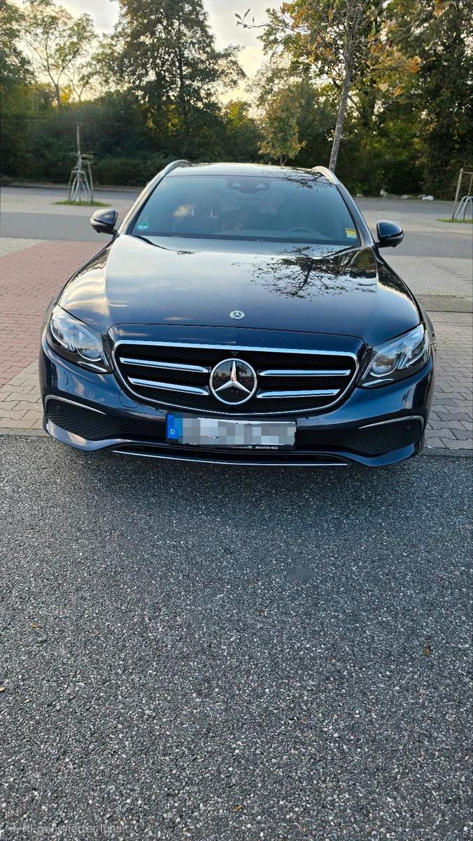 Mercedes-Benz E 300