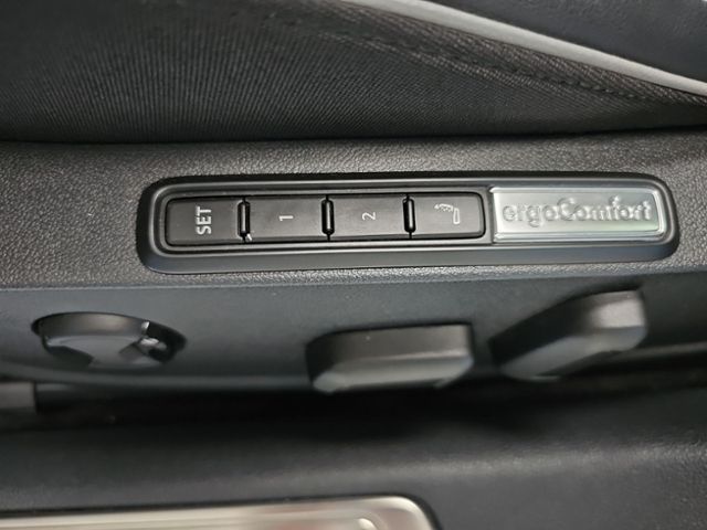 Fahrzeugabbildung Volkswagen Arteon Shooting Br. 2.0 TDI 4M DSG R-Line LEDER
