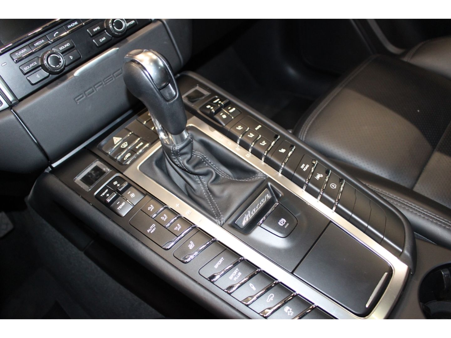 Fahrzeugabbildung Porsche Macan S Diesel Sport Chrono 2.Hand*Pano*Bose