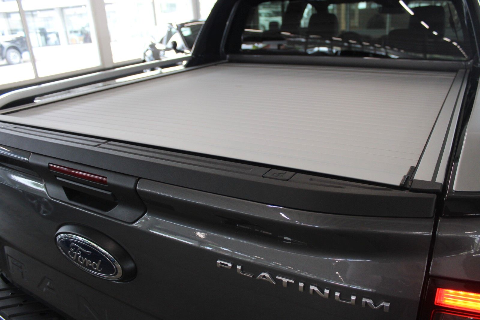 Fahrzeugabbildung Ford Ranger Platinum Automatik LEDER B&O ROLLO AHK