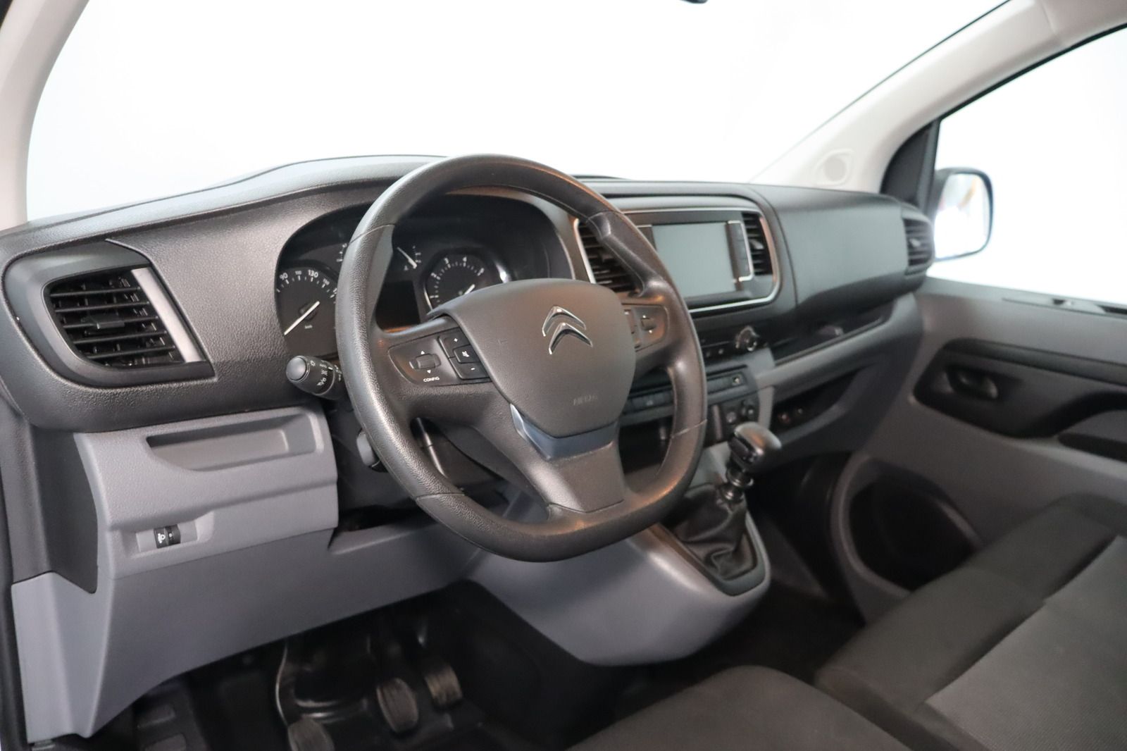 Fahrzeugabbildung Citroën Jumpy Kasten 1.5 HDi L2H1 Klima 1.Hand
