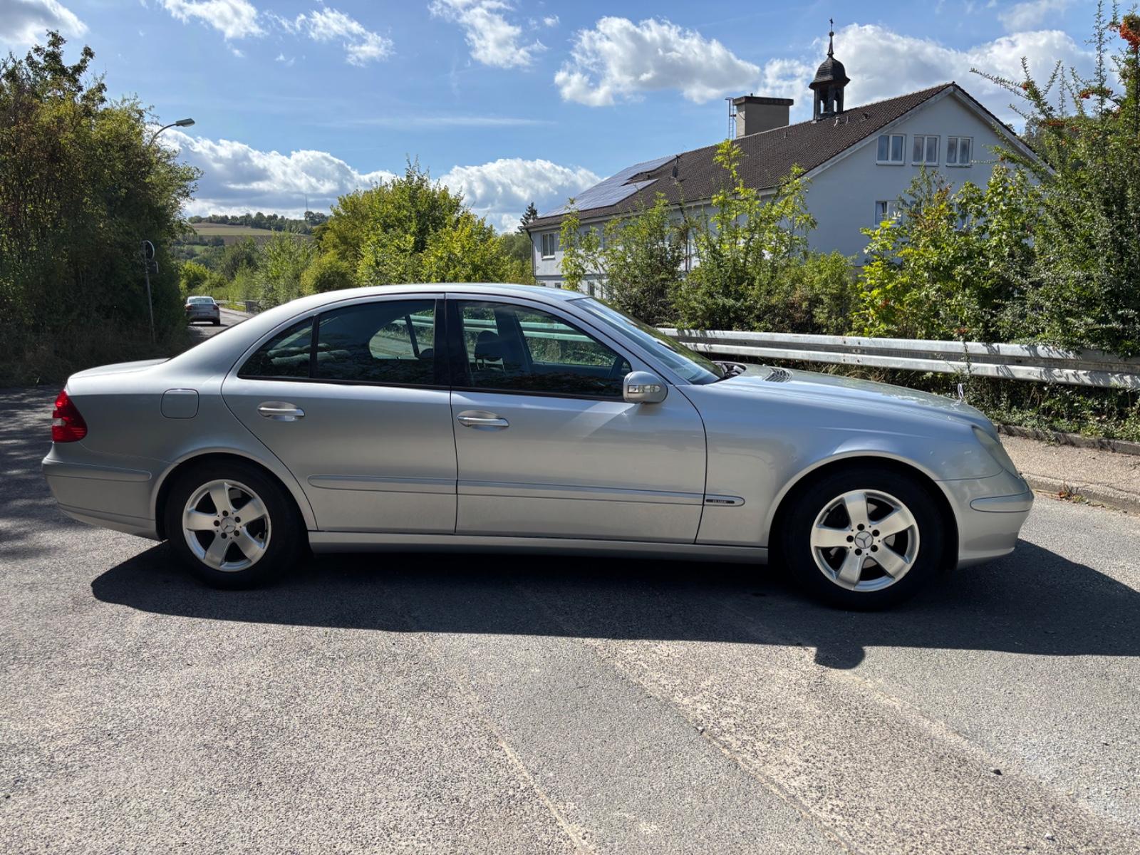 Mercedes-Benz E 220 CDI W211