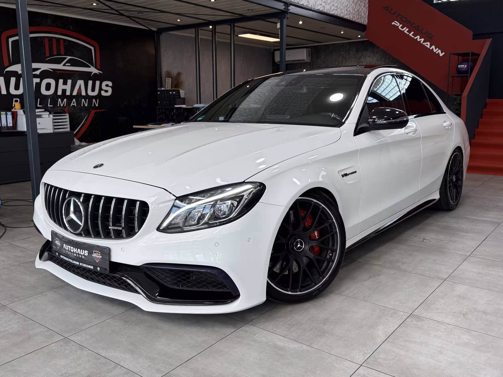 Mercedes-Benz C 63 AMG *SPORTSITZE+PANO+AMBIENTE