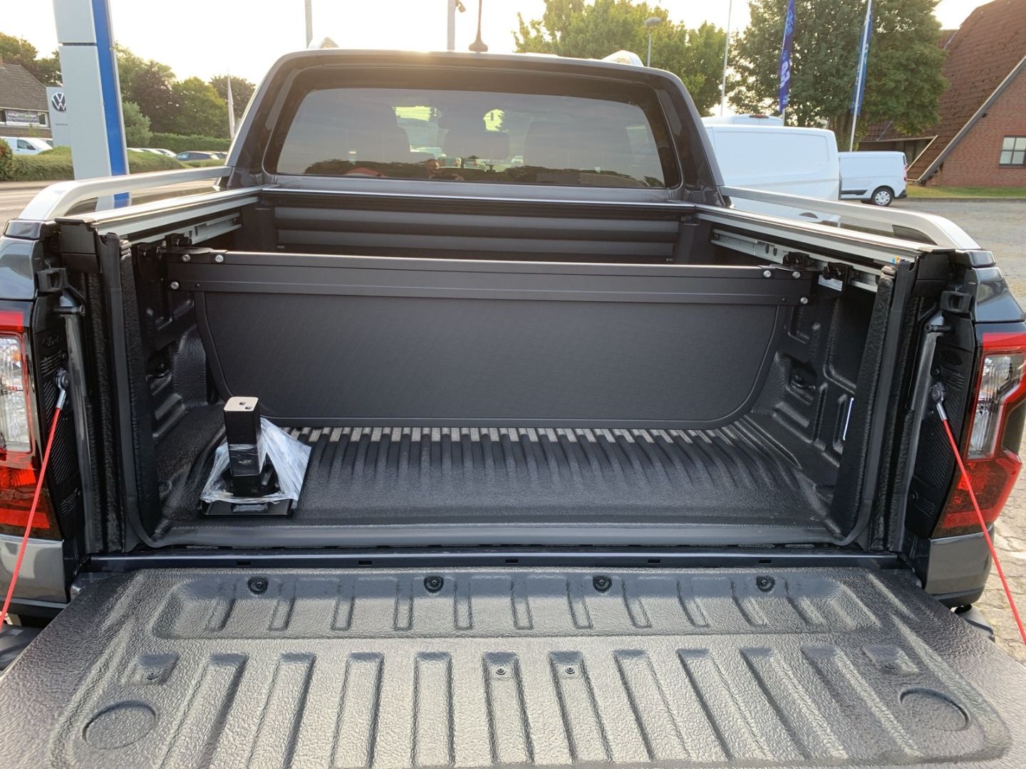 Fahrzeugabbildung Ford Ranger Plug-in-Hybrid Wildtrak e-4WD 2,3 EcoBoos