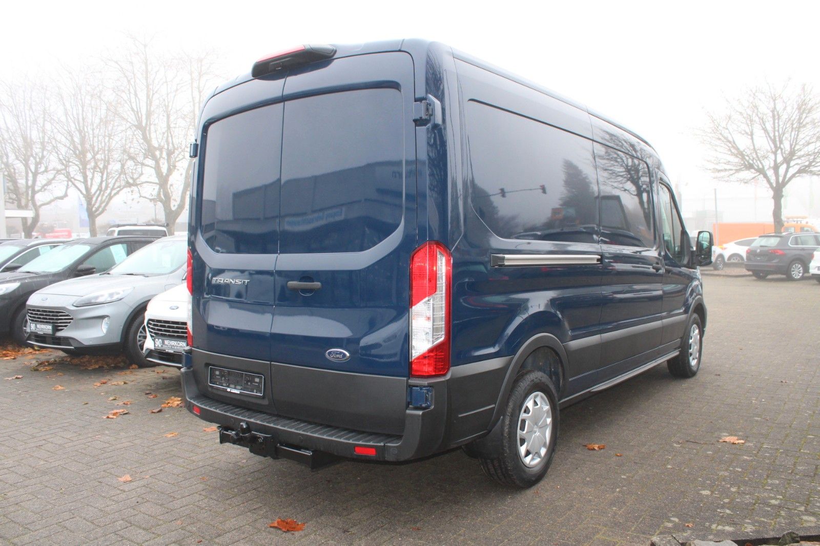 Fahrzeugabbildung Ford Transit 350 L3 H2 Kasten hoch lang KLIMA RFK AHK