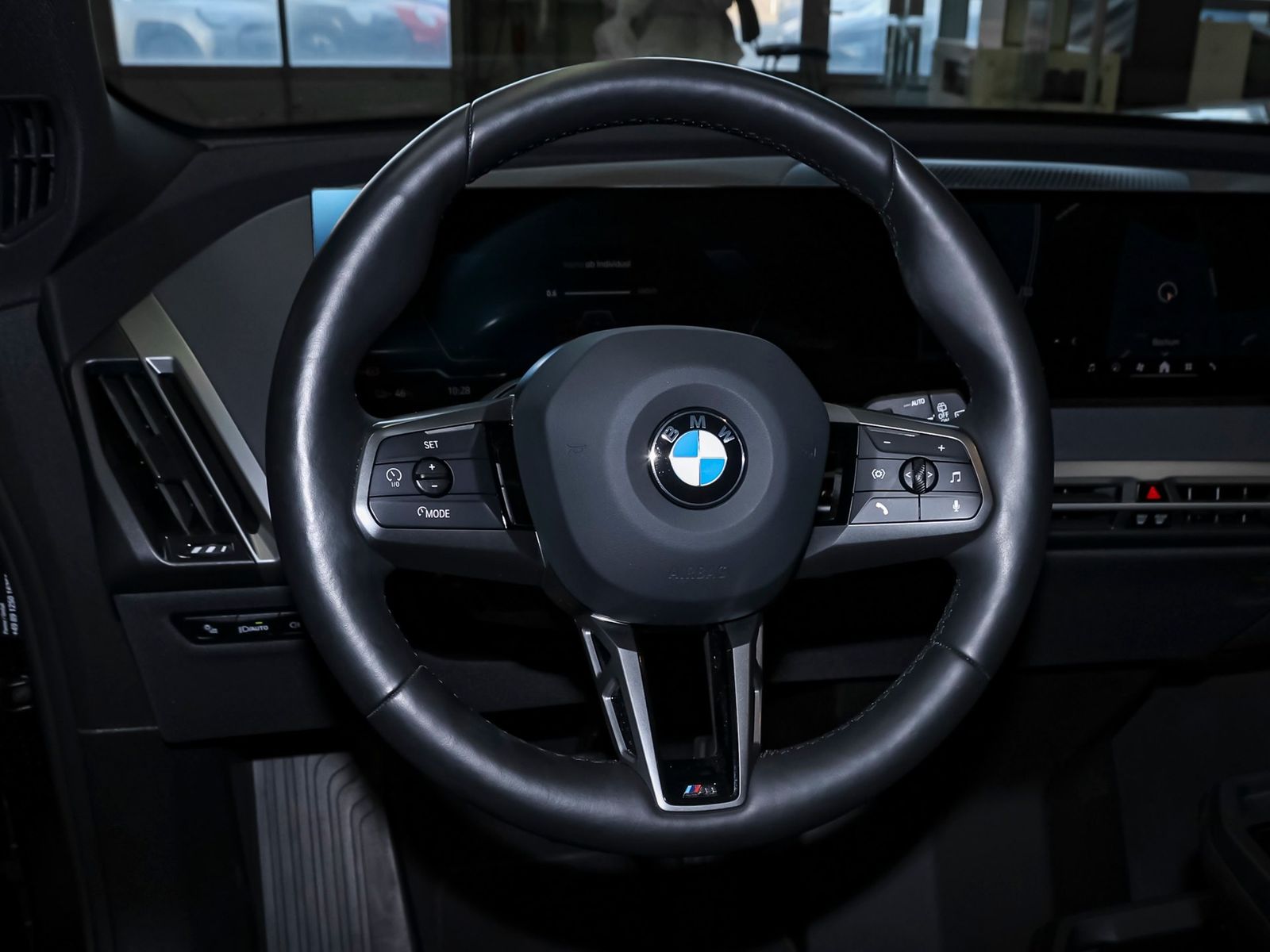 BMW iX - Bild 12