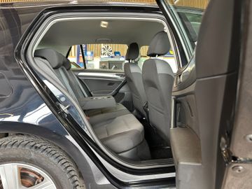 Volkswagen Golf VII *ISOFIX*A-HOLD*KLIMA*