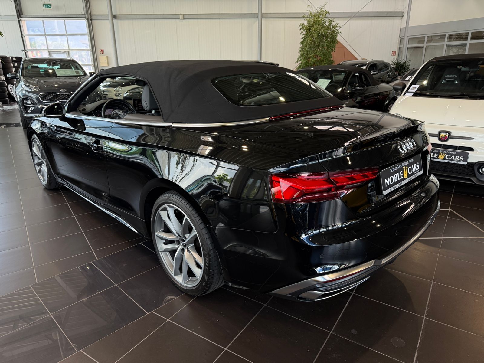 Fahrzeugabbildung Audi A5 Cabriolet 40 TFSI S line RFK LED NAVI