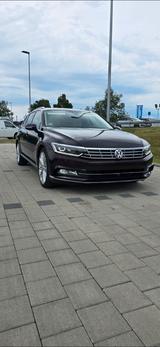 Volkswagen Passat 2.0 TDI  DSG 4MOT Pano Dynaudio - VW Passat Gebrauchtwagen in Freiburg