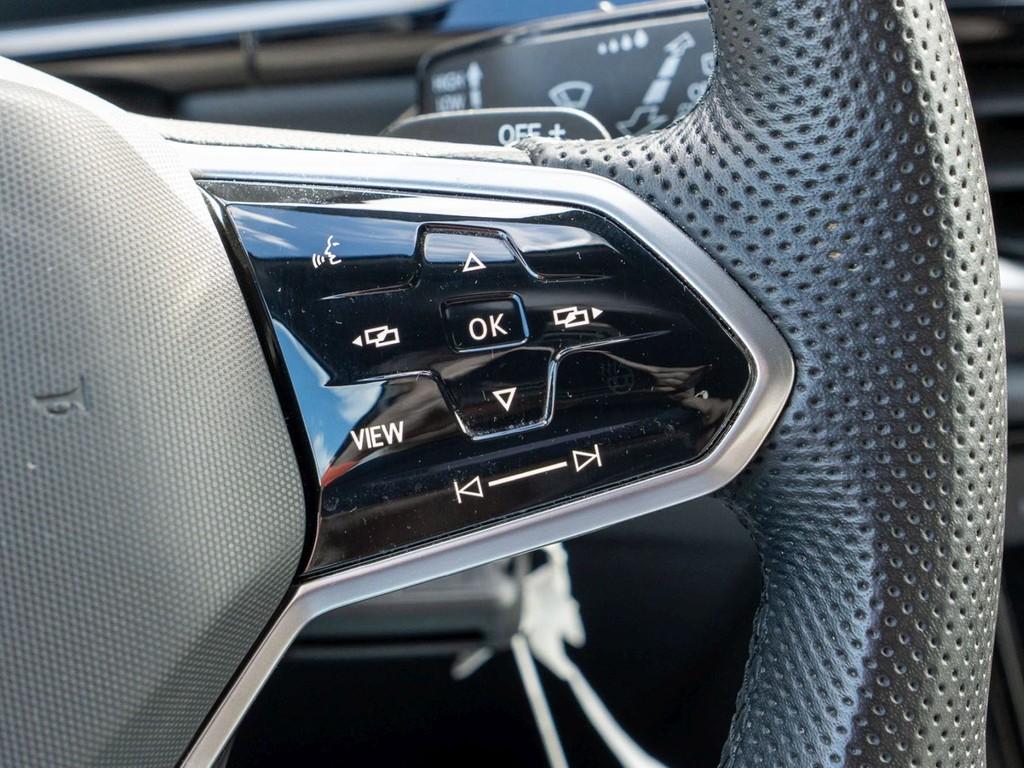 Volkswagen T-Roc 1.5 TSI DSG R-Line Navi, Rear-View, миниатюра 19