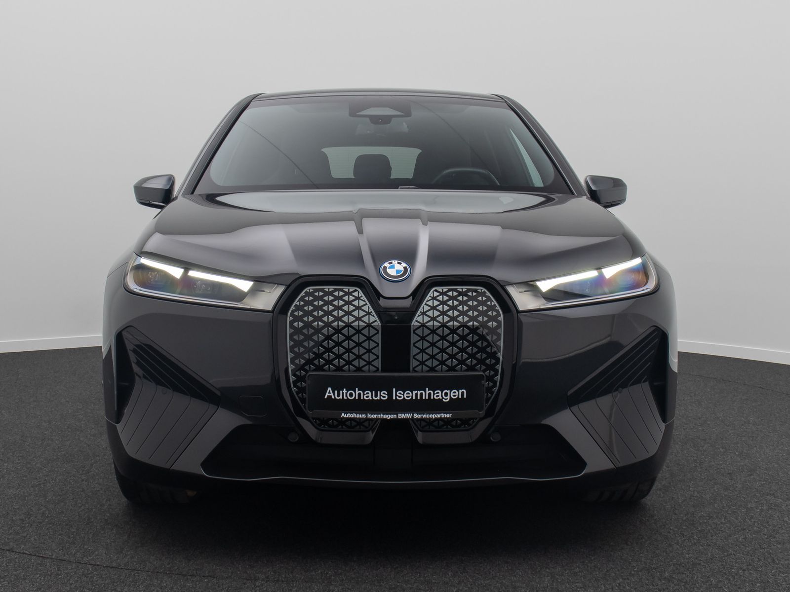 Fahrzeugabbildung BMW iX xD40 Sport 360&deg;DAB AHK Bel&uuml;ftung Komfort 21Zl