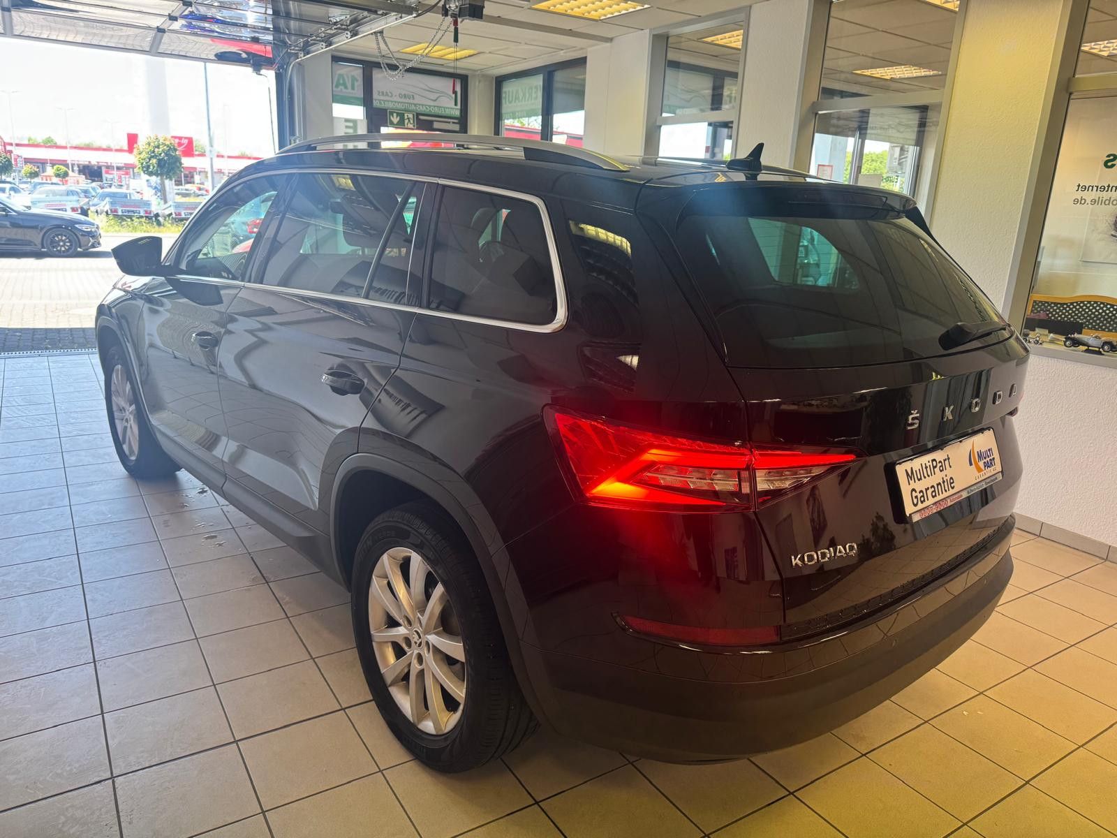 Fahrzeugabbildung SKODA Kodiaq Style  /AHK/1.HAND/SCHECKHEFT/NAVI