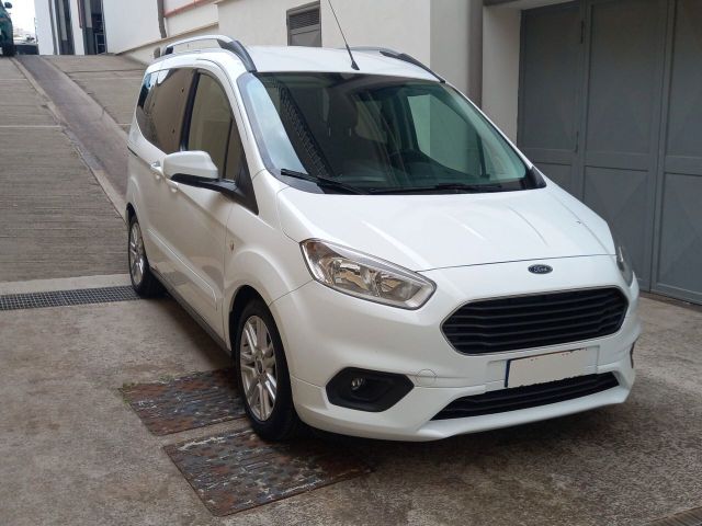 Ford Tourneo Courier Tourneo Courier 1.5 TDCI 75