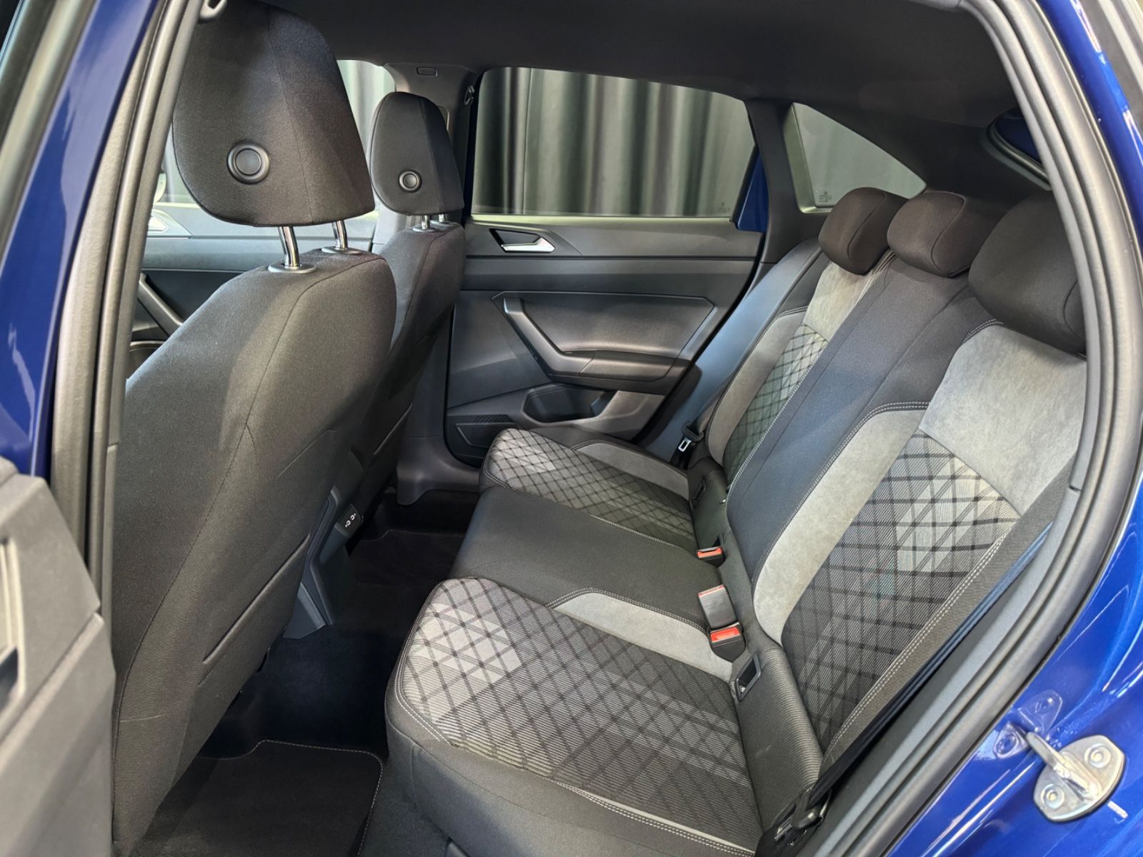 Fahrzeugabbildung Volkswagen Taigo R-Line|DSG|NAVI|KAMERA|ACC|