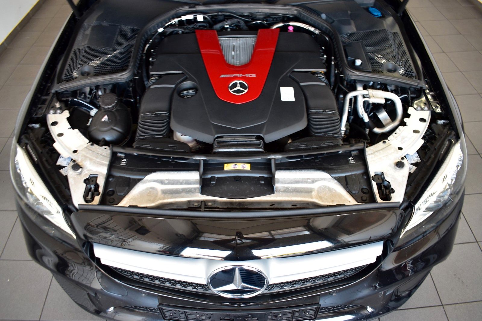 Fahrzeugabbildung Mercedes-Benz C 43 AMG T 4M TLeder,Navi,LED,Panorama,Kamera,SH