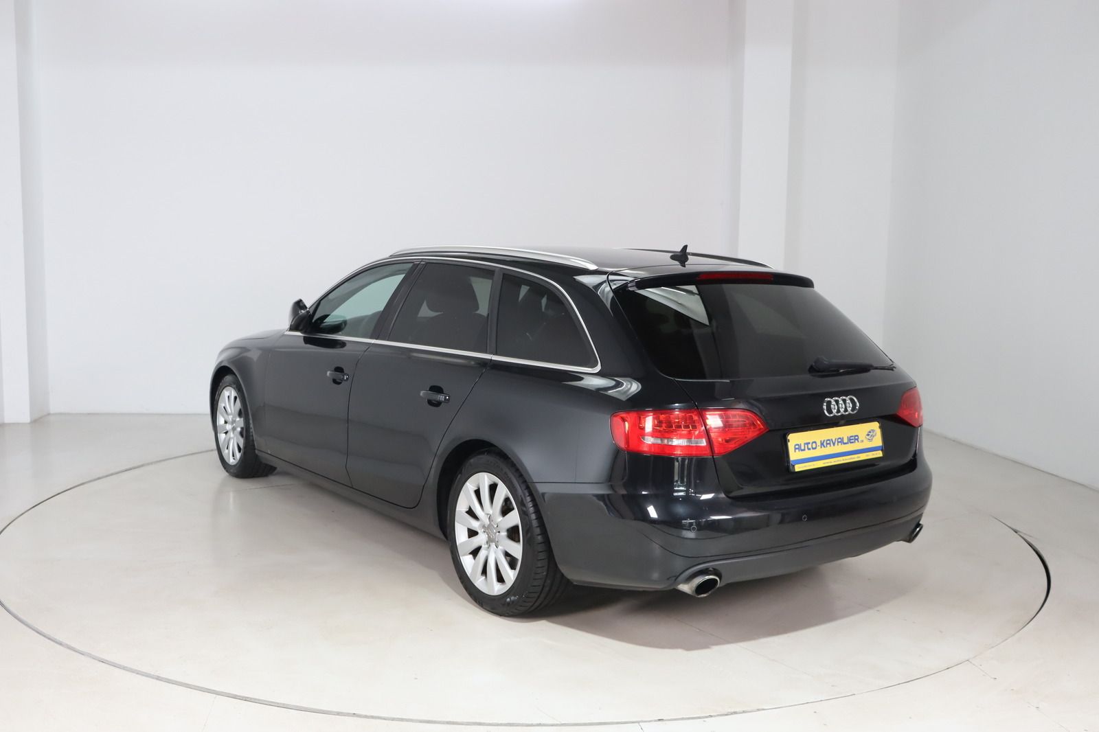 Fahrzeugabbildung Audi A4 2.0 TFSI quattro Avant * BI-Xenon * Navi *