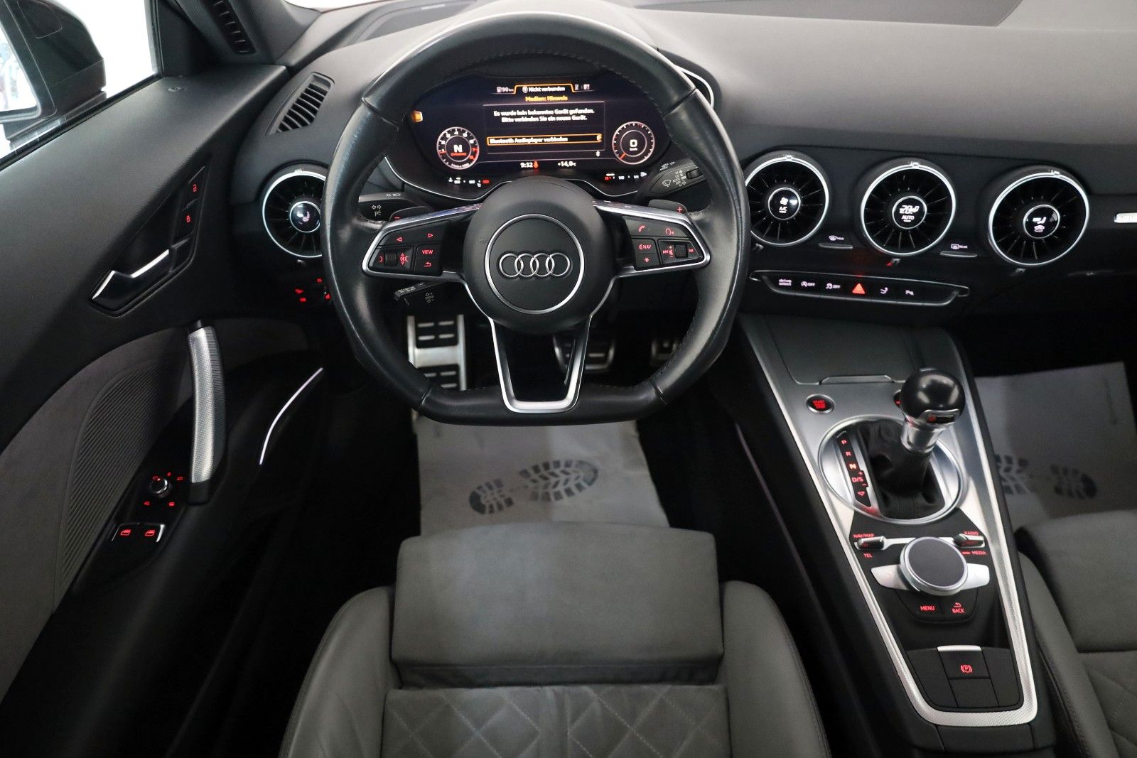 Fahrzeugabbildung Audi TT Coupe 2.0 TFSI quattro S line Navi,Bang&O,SH