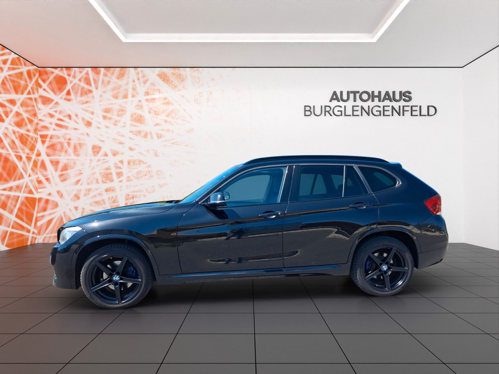 Fahrzeugabbildung BMW X1 18d xDrive ! M-Paket ! AHK !