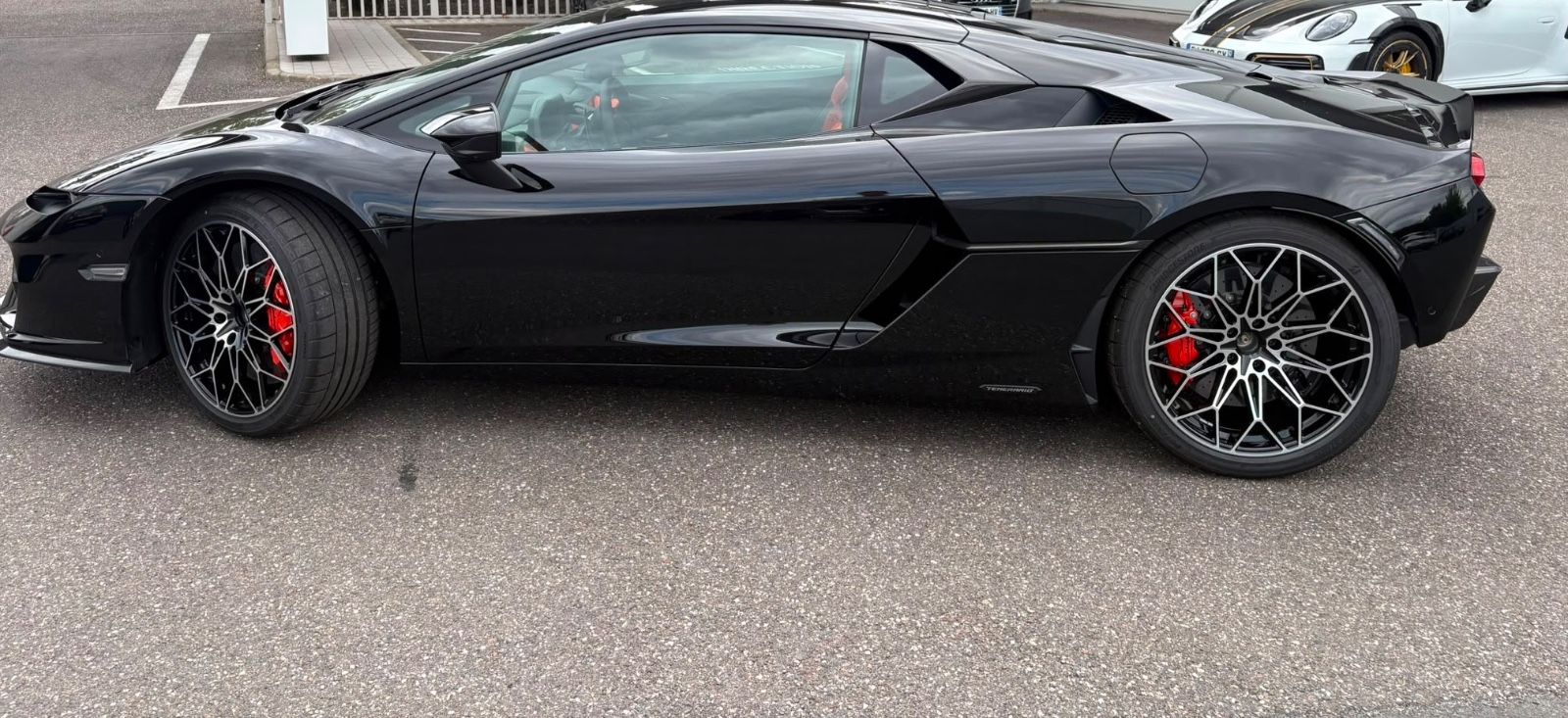 Lamborghini TemerarioCARBON/FABER/LIFT/MY27 imagem 3