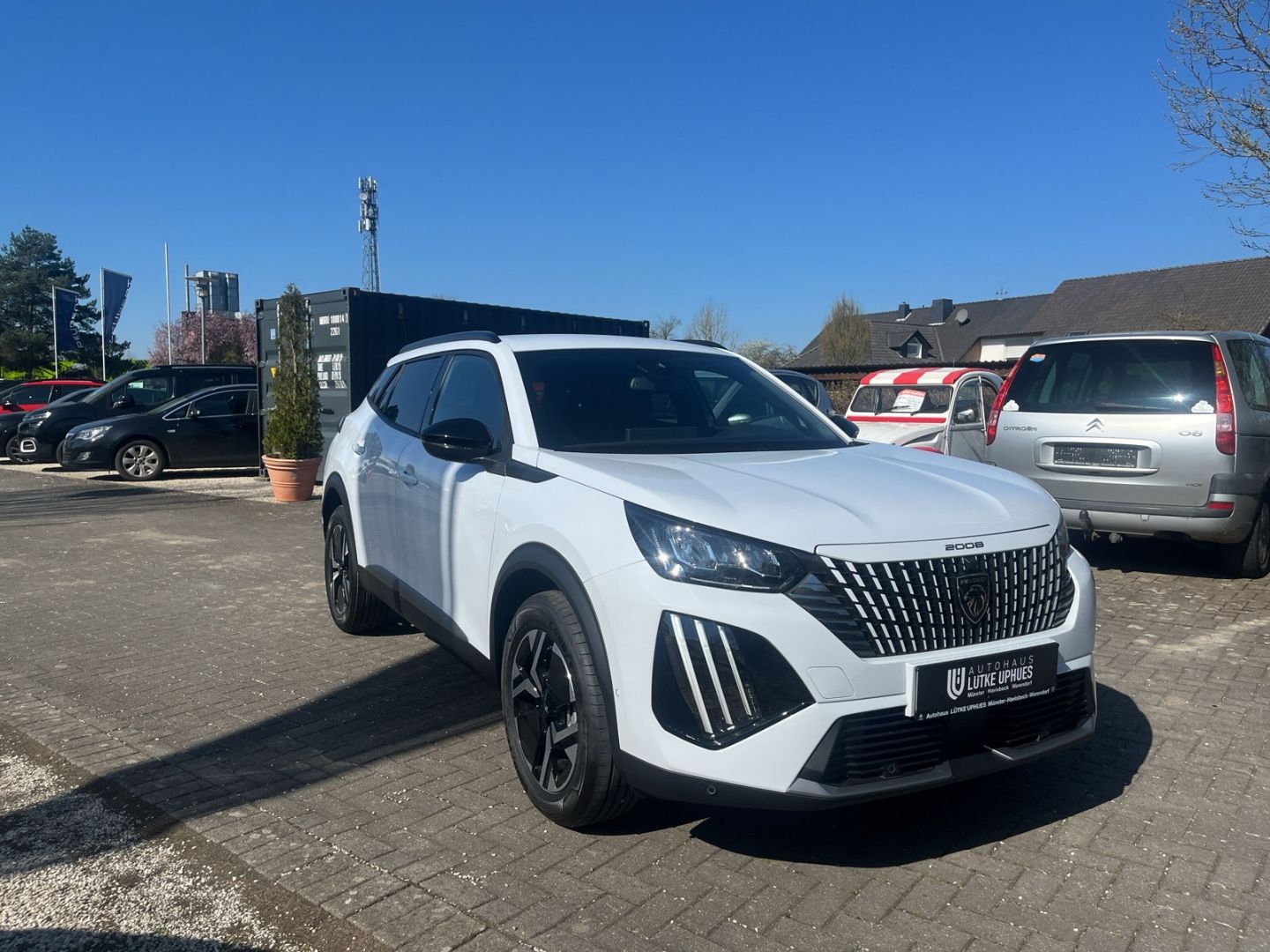 Fahrzeugabbildung Peugeot 2008 Allure 130 Puretech EAT8    ACC  CarPlay