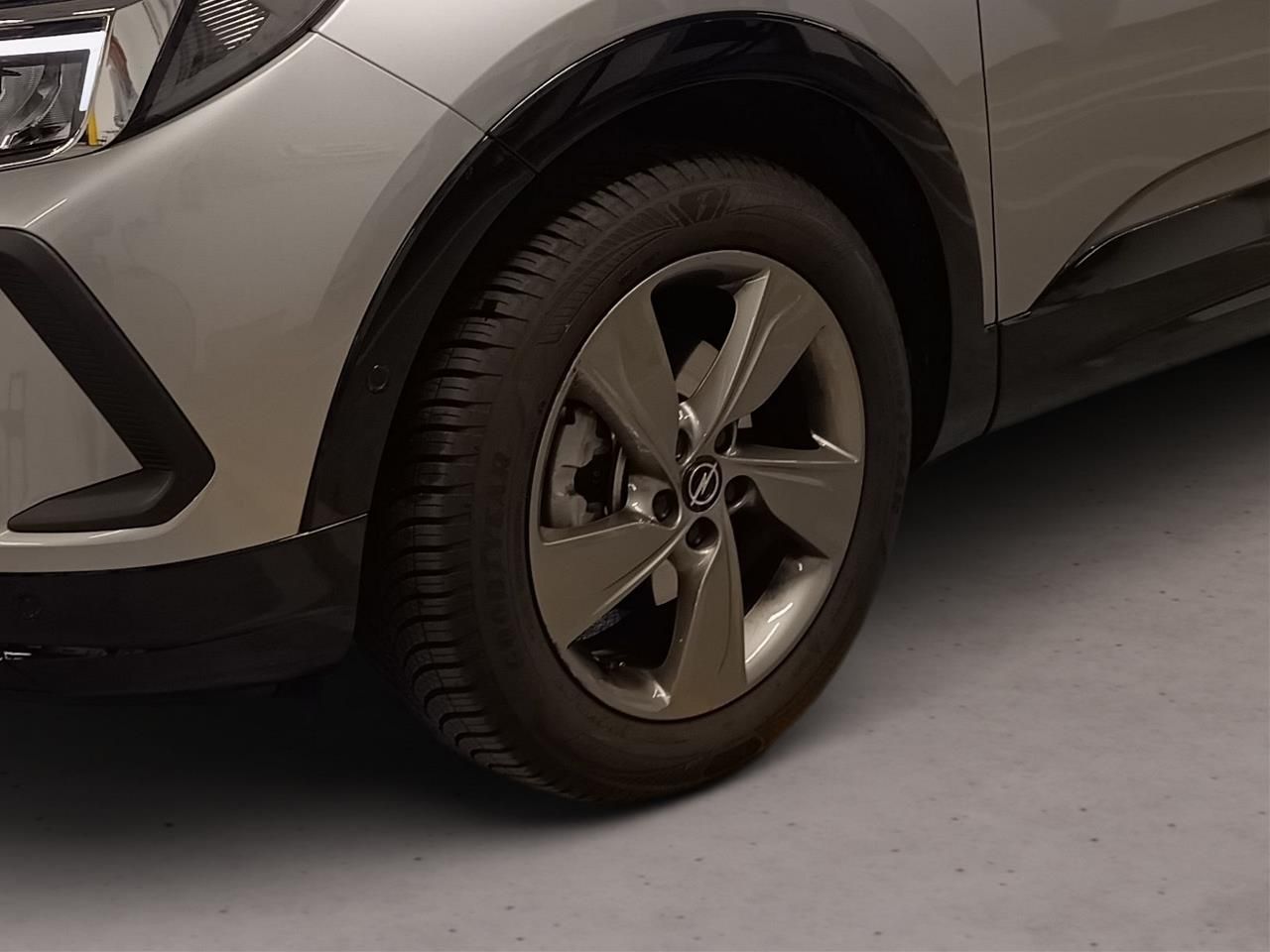 Fahrzeugabbildung Opel Grandland 1.2 Turbo GS AT