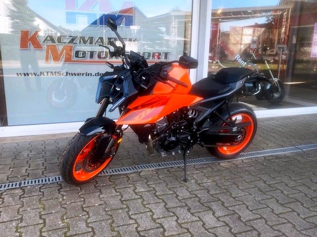 KTM 990 Duke mit 4 Jahren Premium-Garantie