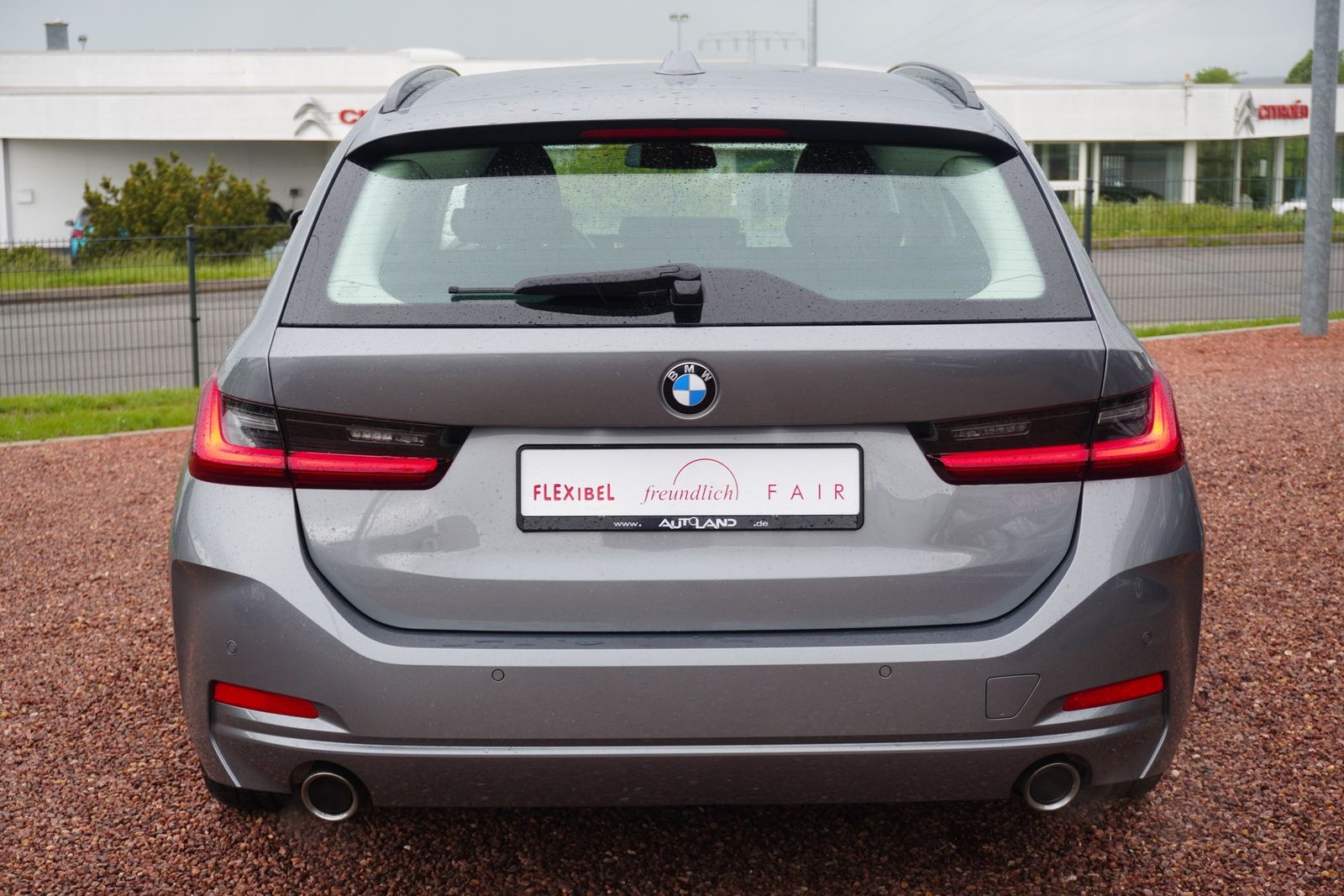 BMW 318i Touring Aut. LED Navi Teilleder Sportsitze foto 5