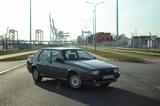 Alfa Romeo 75 Wenig Kilometer, Top-Zustand  - graue Alfa Romeo 75