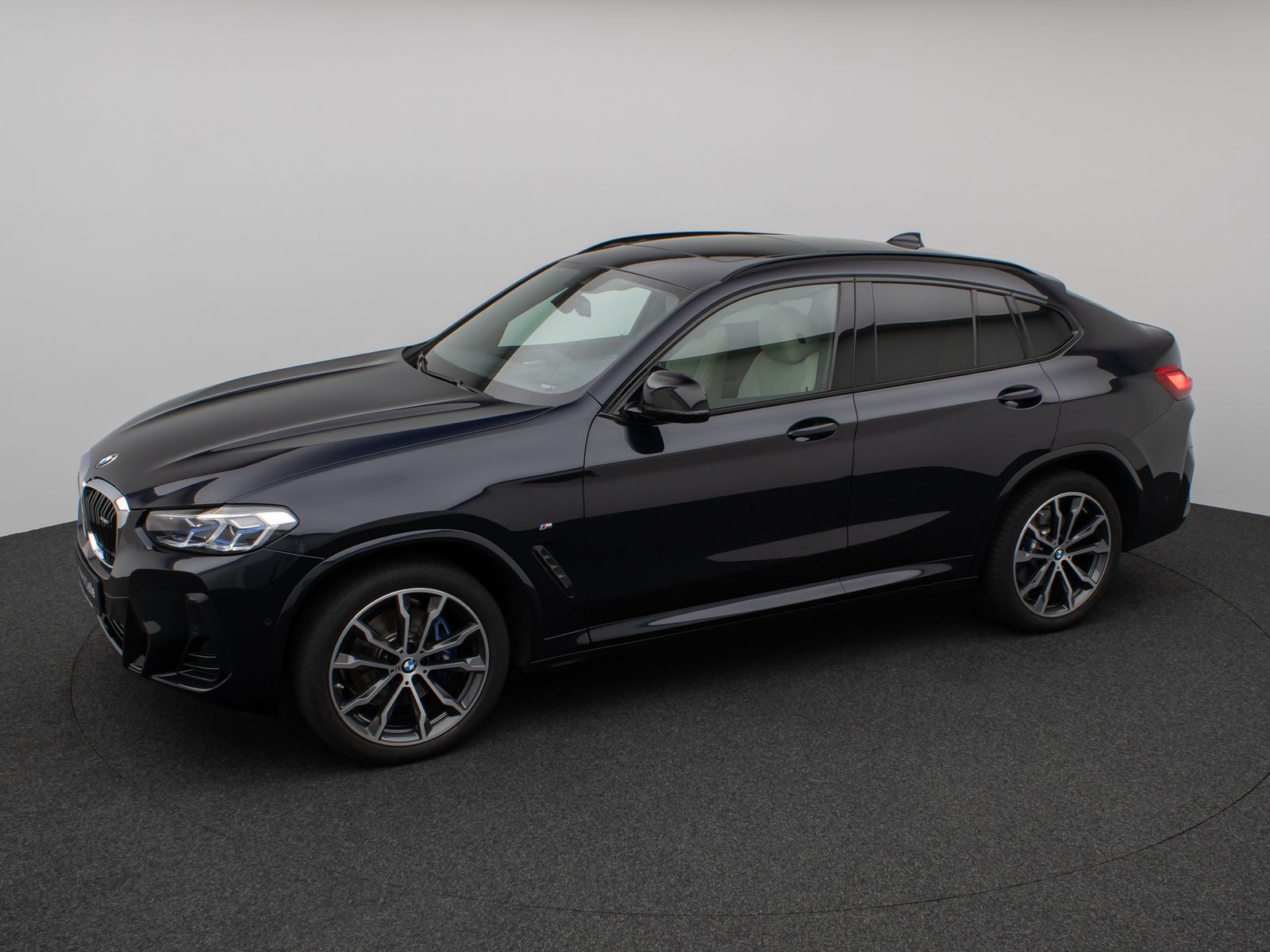 Fahrzeugabbildung BMW X4 M40i Panorama Laser Kamera HUD DAB HiFi AHK
