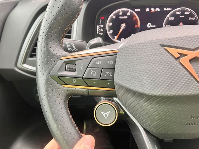 Ateca 1.5TSI DSG *PANO+AHK+BEATS+ACC+NAVI* 299€