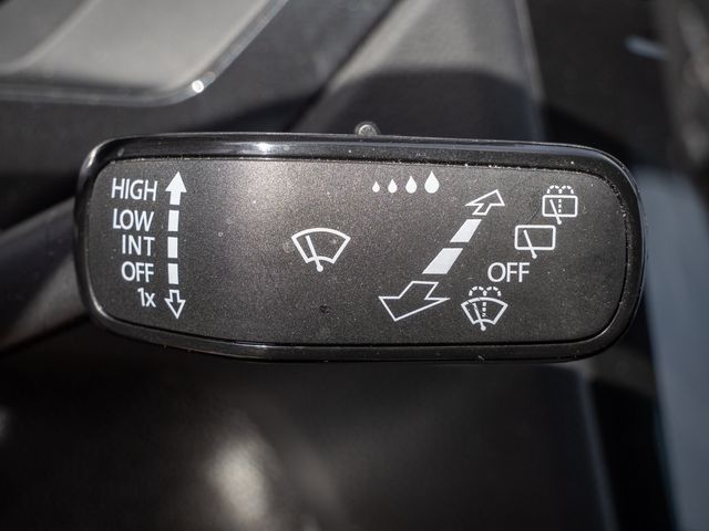 Tiguan 2.0 TDI Active KAMERA NAVI AHK ACC LED