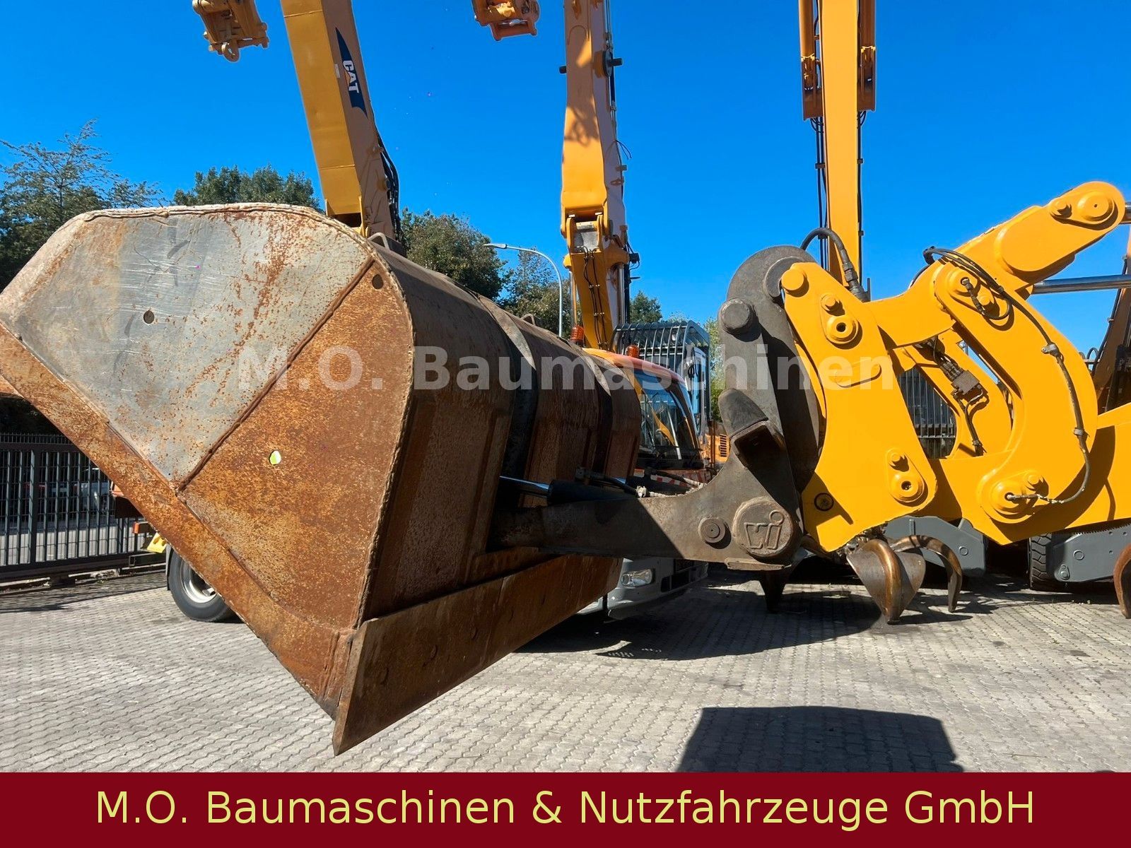 Fahrzeugabbildung Liebherr L524 /SW / AC/ Hochkippschaufel/Neue Reifen !