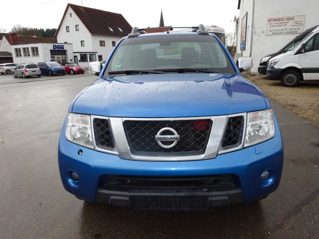 Nissan Navara Pickup 4X4/2. Hand/Euro 4