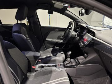 Fotografie 6 des Opel Corsa 1.2 Direct Injection Turbo GS