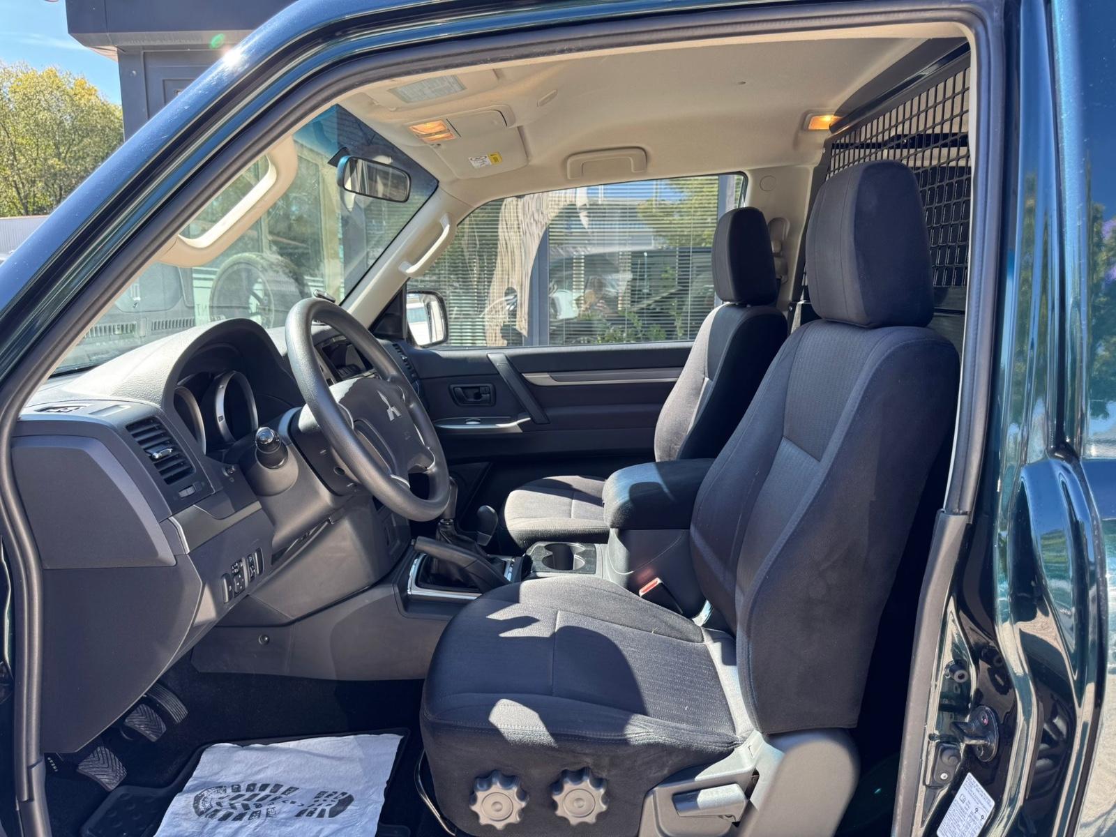 MITSUBISHI PAJERO 3.2 DI-D 200CH - MANUELLE - 1ERE MAIN - CT NEUF