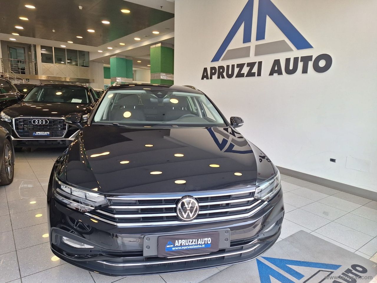 VW VOLKSWAGEN Passat Var. 2.0 TDI 122 CV EVO DSG Bu