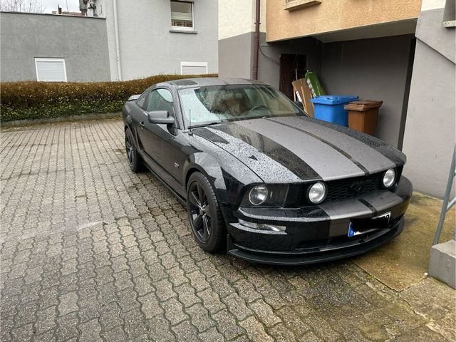 Ford Mustang GT 4,6L V8 Gasumbau