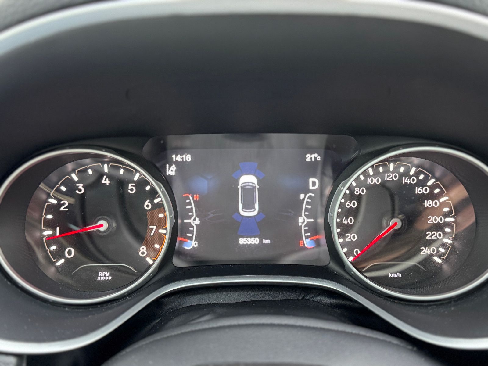 Fahrzeugabbildung Jeep Compass Limited Premium 4WD Leder LED Navi