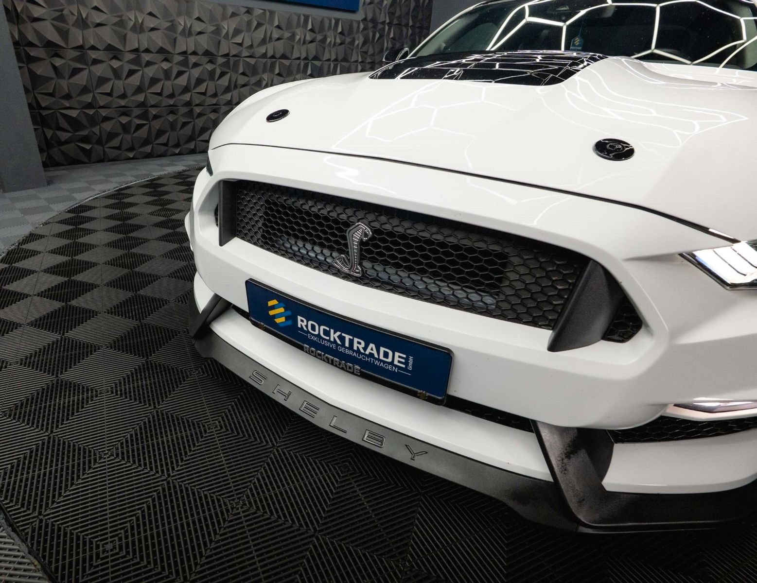 Fahrzeugabbildung Ford Mustang Shelby GT 500 5.0 V8 Performance PREMIUM