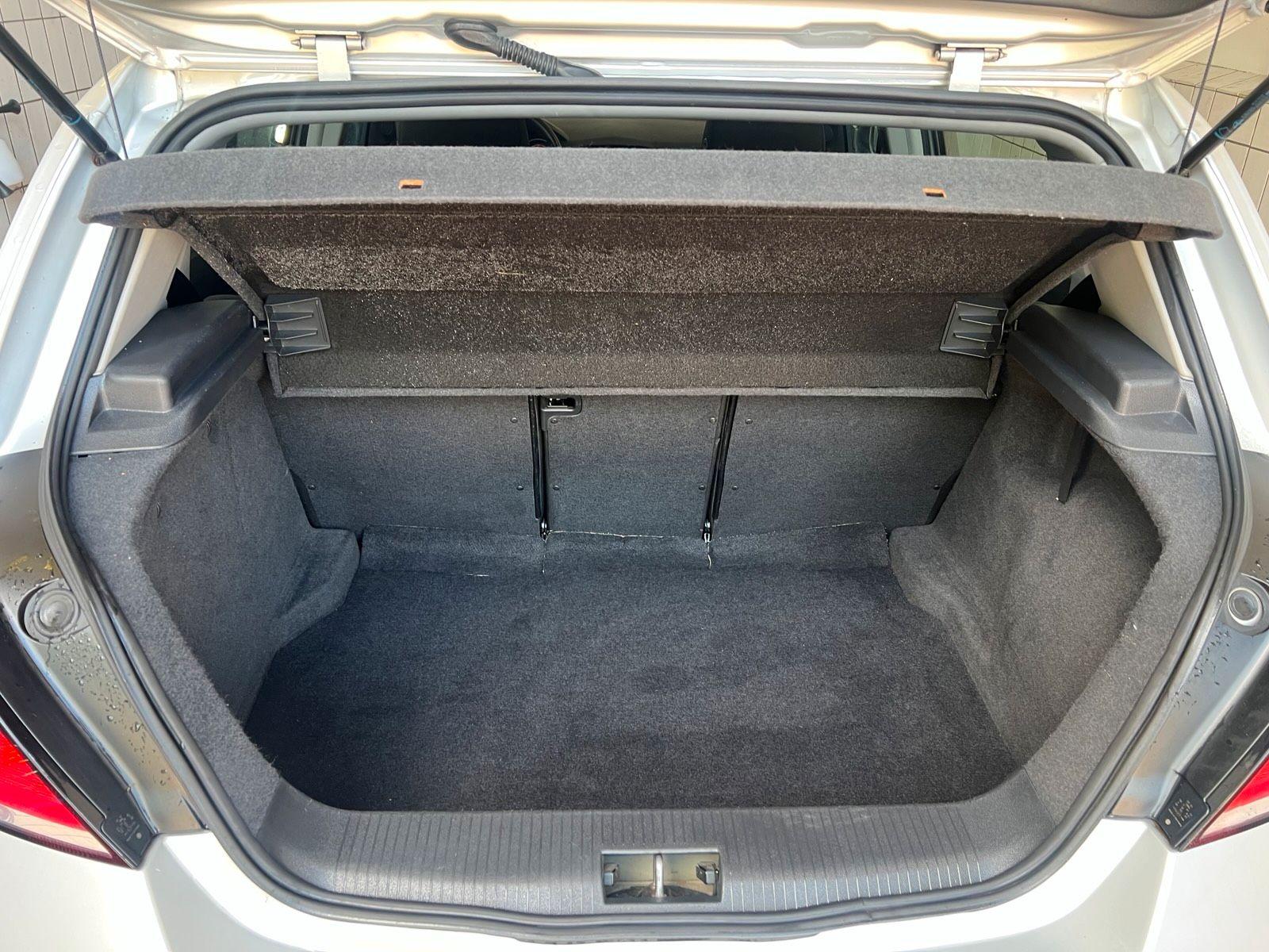 Opel Astra 2004 — photo 6