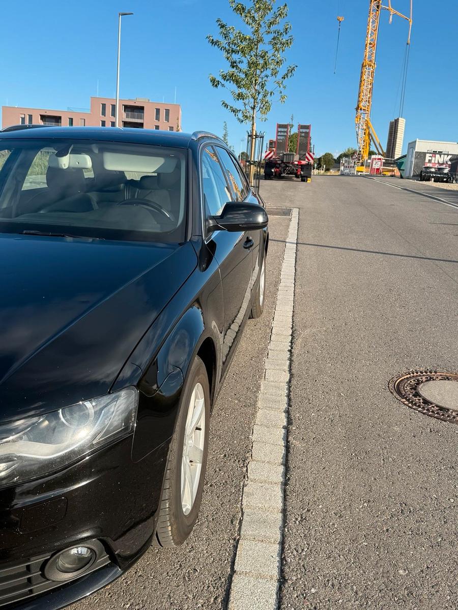 Audi A4 2011 — photo 5