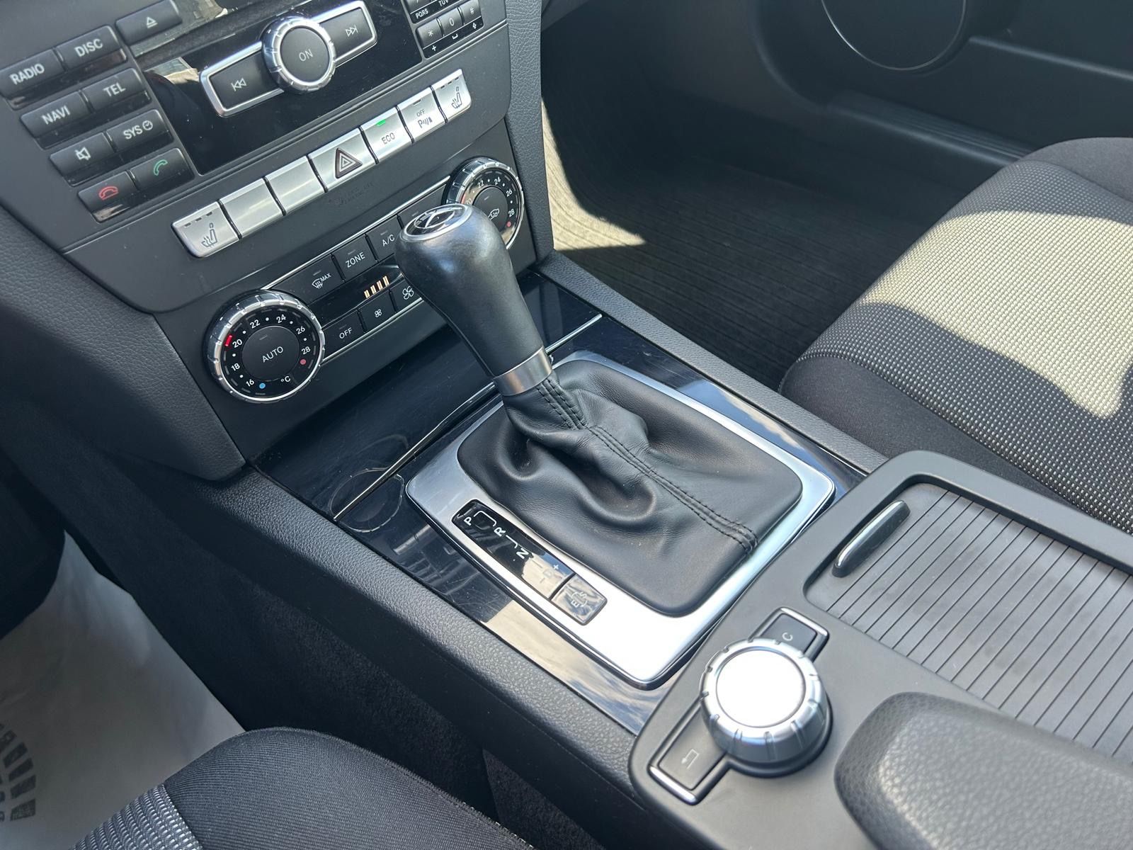 Fahrzeugabbildung Mercedes-Benz C 180 CDI Limousine°Automatik°Navi°Shz°PDC°