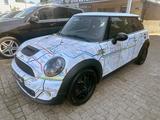 MINI COOPER S 1.Hand, Automatik, Navi - MINI MINI Gebrauchtwagen in Bielefeld